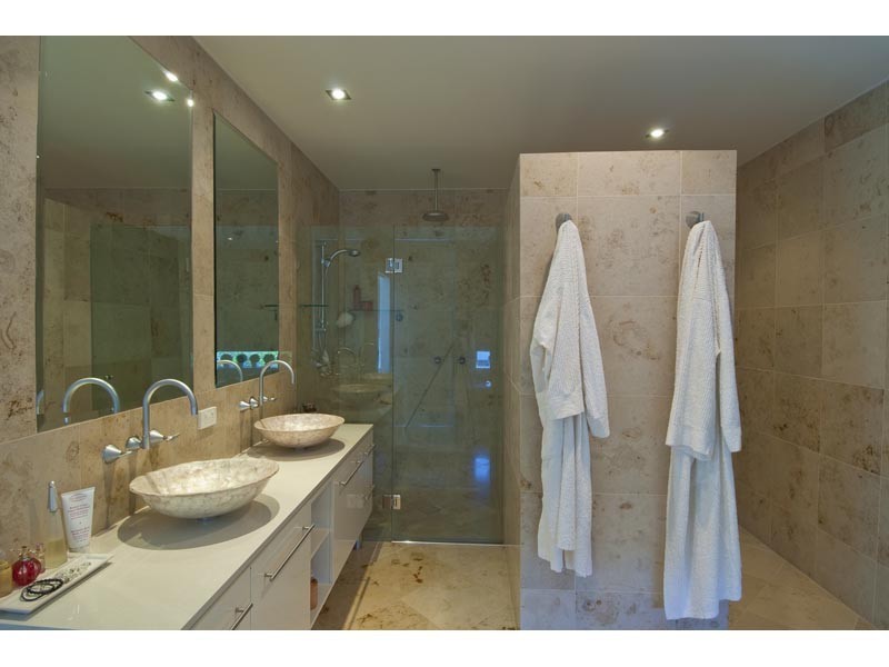 21 Freyburg Street, Sorrento QLD 4217