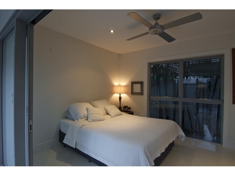 21 Freyburg Street, Sorrento QLD 4217