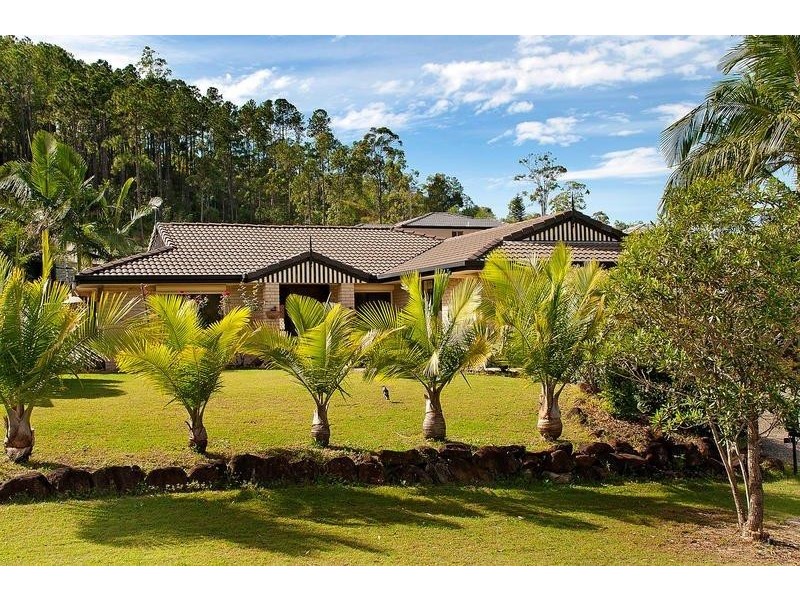 3 Equador Court, Pacific Pines QLD 4211