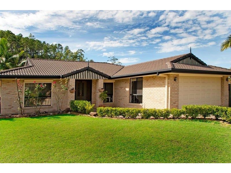 3 Equador Court, Pacific Pines QLD 4211
