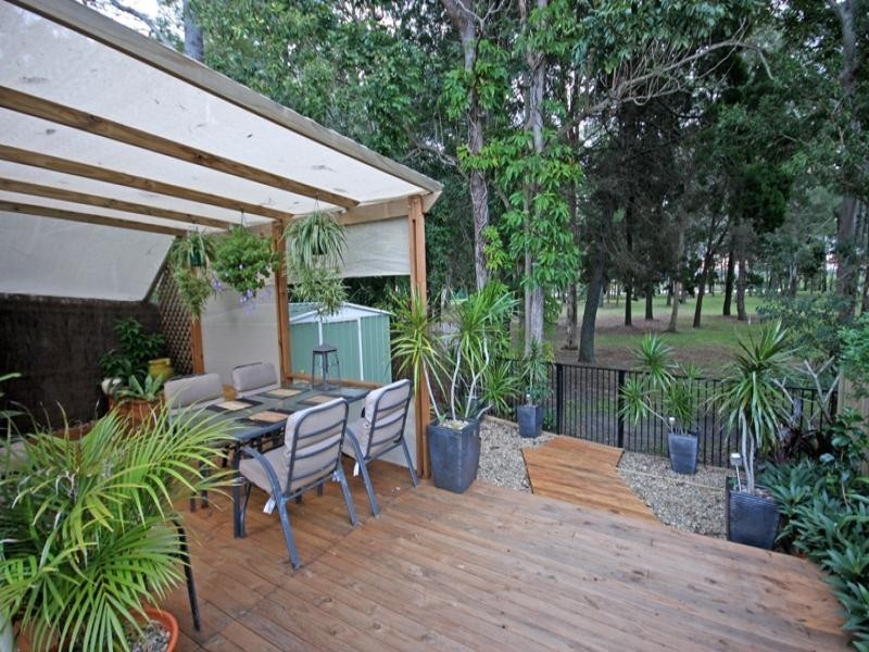 2/7 Woodgate Place, Paradise Point QLD 4216