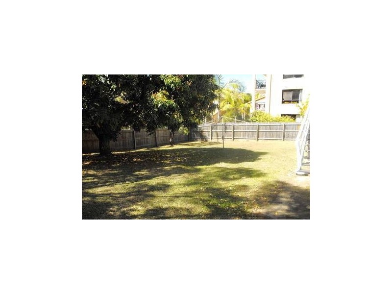 13 Gillian Lane, Southport QLD 4215