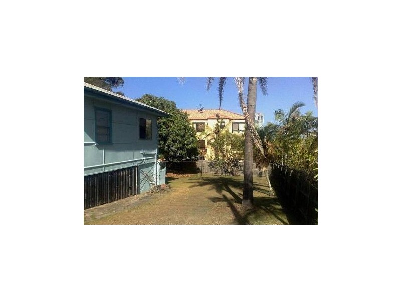 13 Gillian Lane, Southport QLD 4215