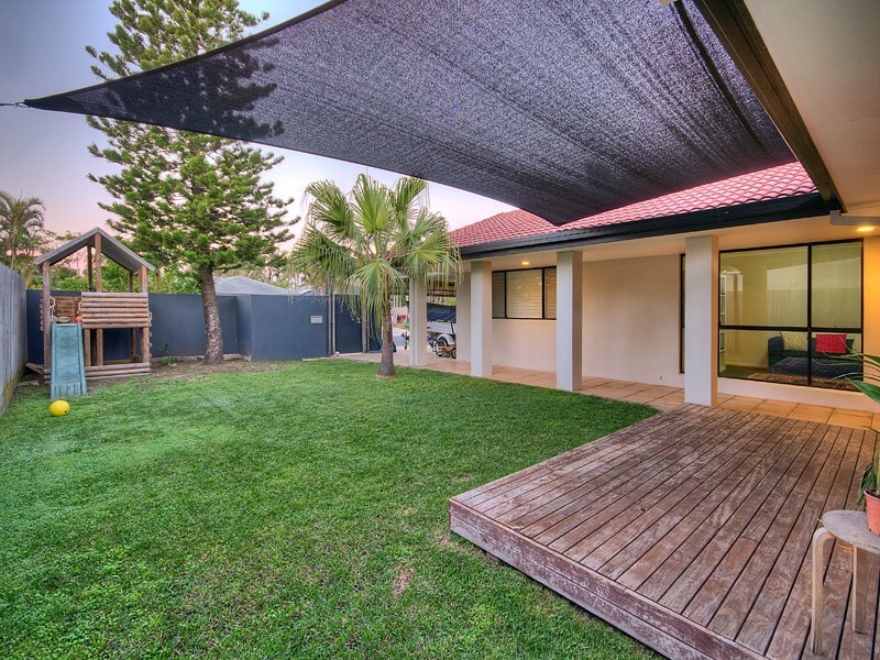 14 Mackay Close, Sorrento QLD 4217