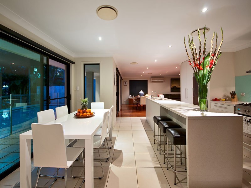 14 Mackay Close, Sorrento QLD 4217