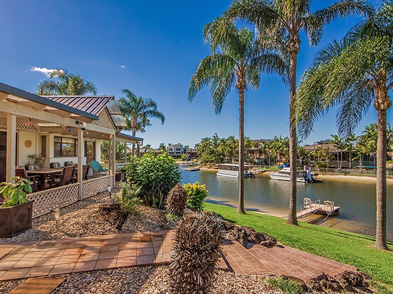 3 De Haviland Avenue, Benowa Waters QLD 4217