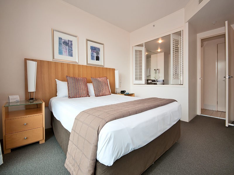 602 ‘Broadbeach On The Park’ 2685 Gold Coast Hwy, Broadbeach QLD 4218