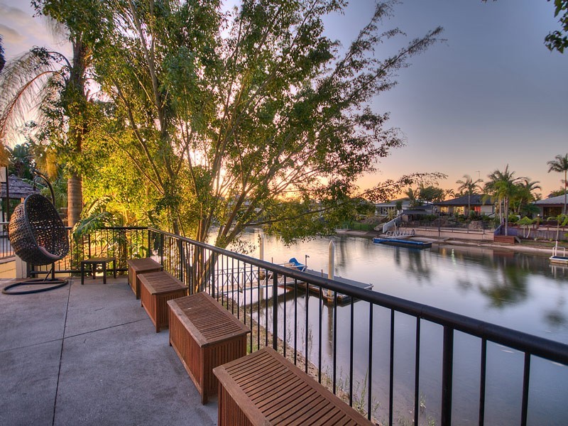 2 Platypus Avenue, Sorrento QLD 4217