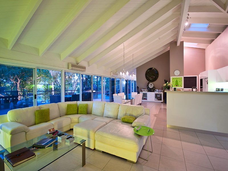 2 Platypus Avenue, Sorrento QLD 4217