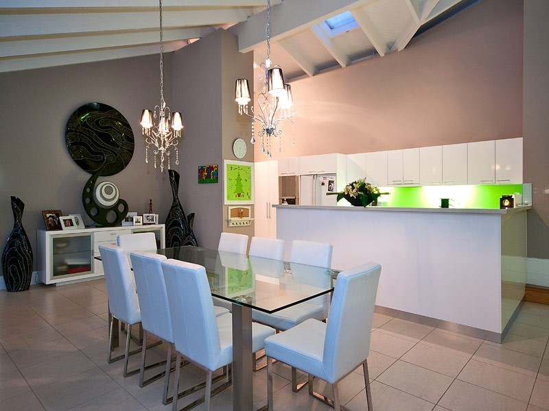 2 Platypus Avenue, Sorrento QLD 4217