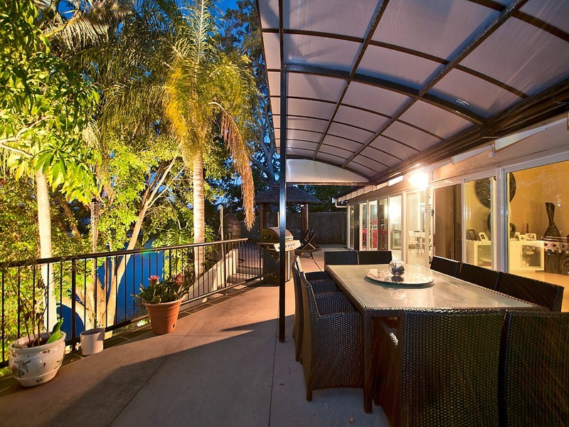 2 Platypus Avenue, Sorrento QLD 4217