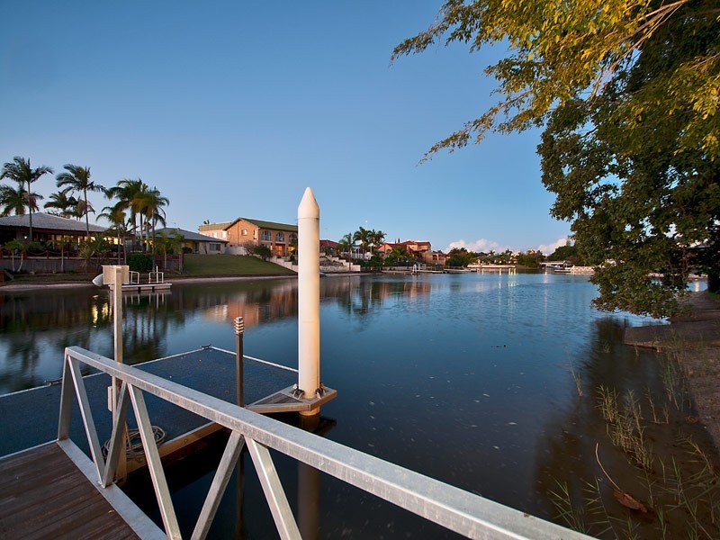 2 Platypus Avenue, Sorrento QLD 4217