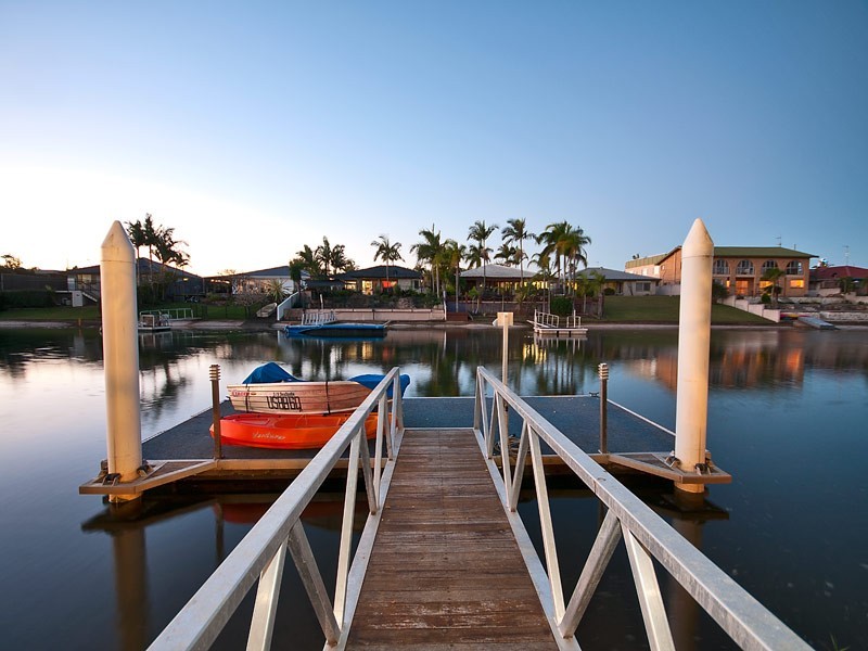 2 Platypus Avenue, Sorrento QLD 4217