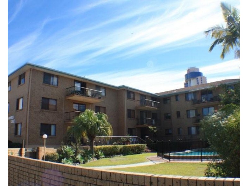 7/27 Armrick Avenue, Broadbeach QLD 4218
