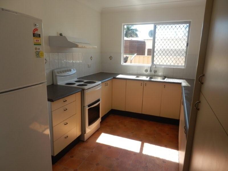 1/1 Rope Court, Mermaid Waters QLD 4218