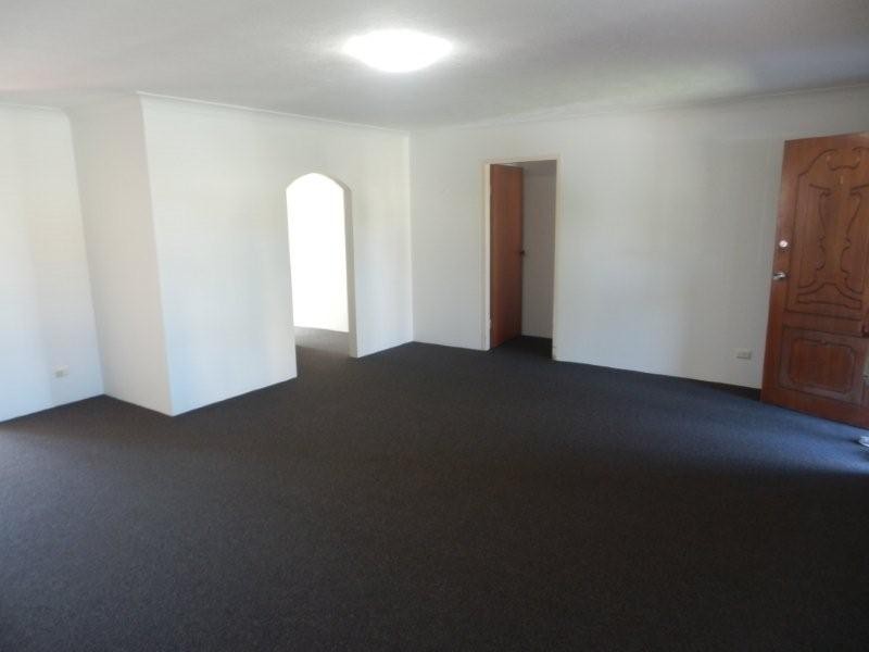 1/1 Rope Court, Mermaid Waters QLD 4218