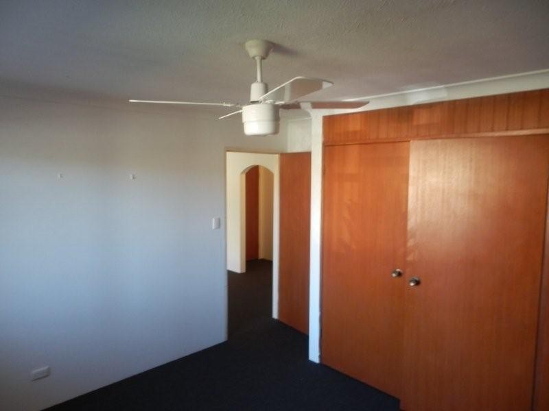 1/1 Rope Court, Mermaid Waters QLD 4218