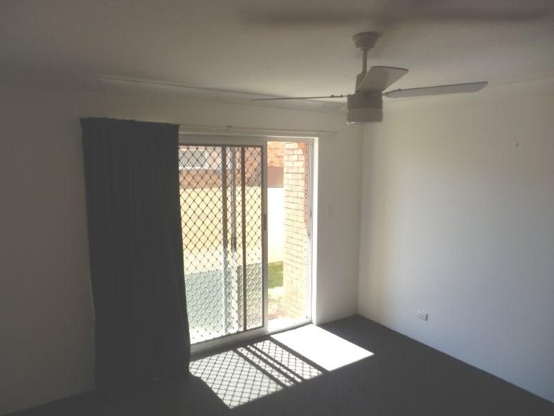 1/1 Rope Court, Mermaid Waters QLD 4218