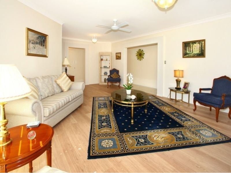 6 Deborah Avenue, Benowa Waters QLD 4217