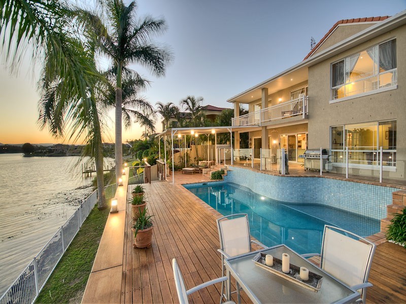 36 Montevideo Drive, Clear Island Waters QLD 4226