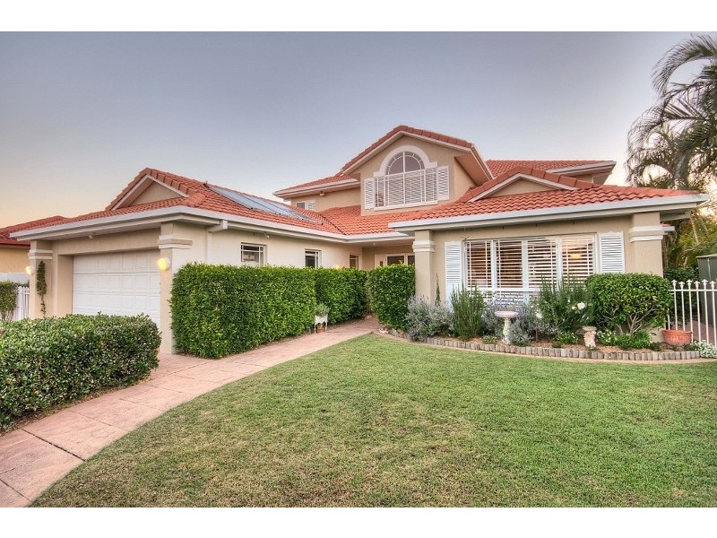 36 Montevideo Drive, Clear Island Waters QLD 4226