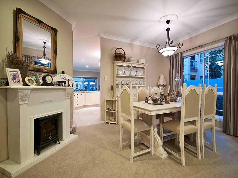 36 Montevideo Drive, Clear Island Waters QLD 4226