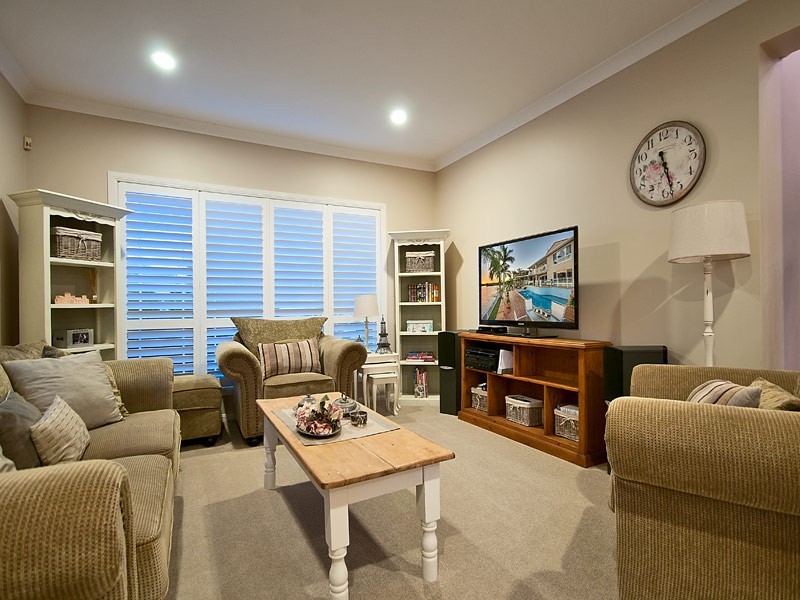 36 Montevideo Drive, Clear Island Waters QLD 4226