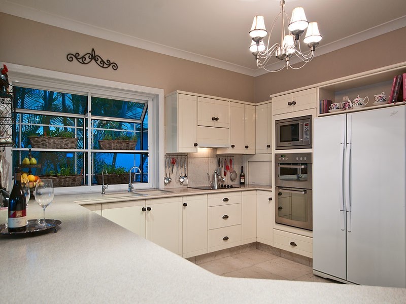 36 Montevideo Drive, Clear Island Waters QLD 4226