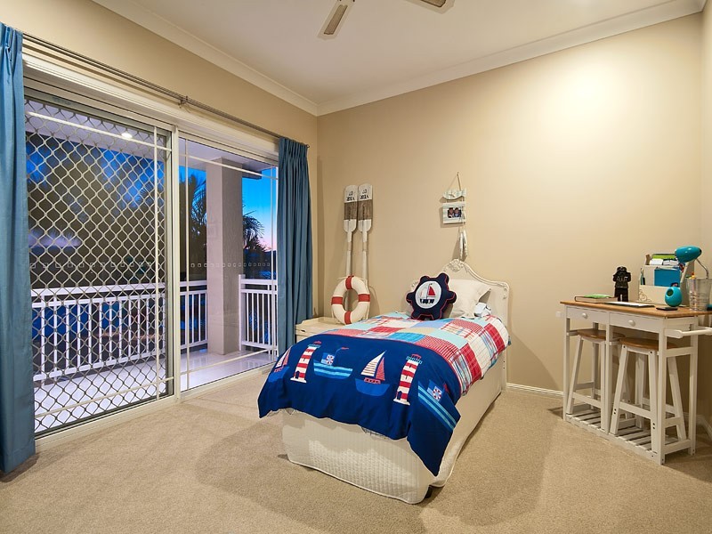 36 Montevideo Drive, Clear Island Waters QLD 4226