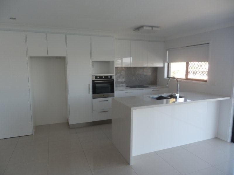 2/15 Miami Key, Broadbeach QLD 4218