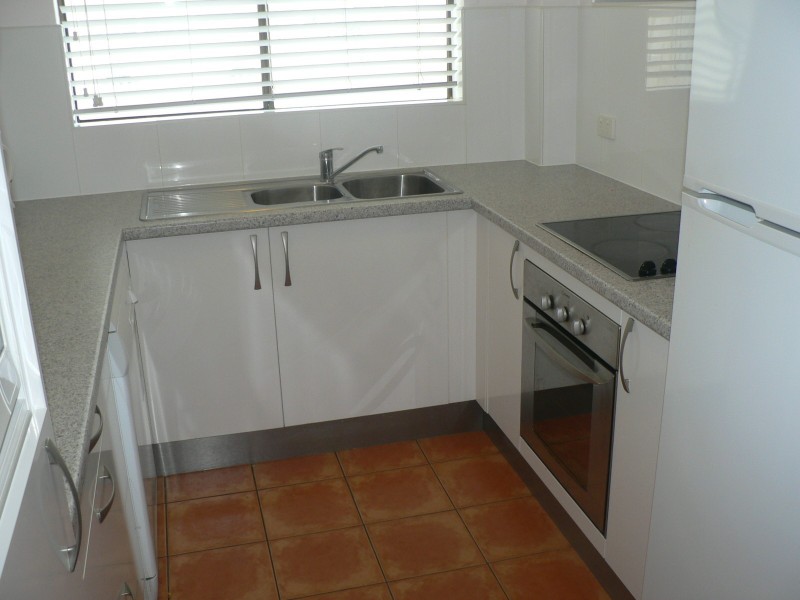 13/28 Old Burleigh Road, Surfers Paradise QLD 4217