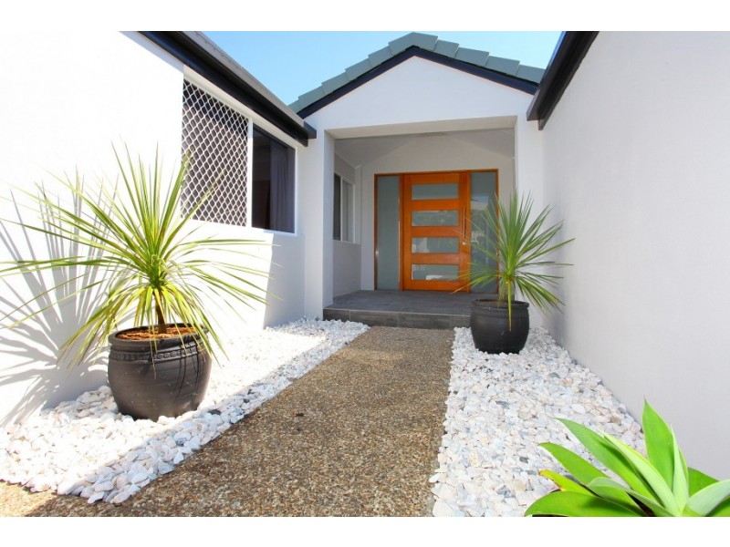 28 Mornington Terrace, Robina QLD 4226