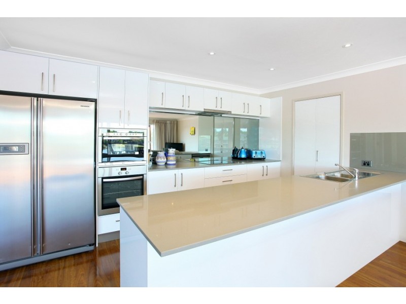 28 Mornington Terrace, Robina QLD 4226