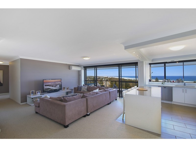 40/3 ‘Pintari’ Cunningham Avenue, Main Beach QLD 4217