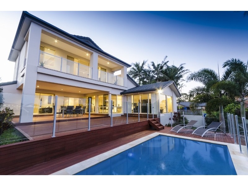 8 Key Largo, Clear Island Waters QLD 4226