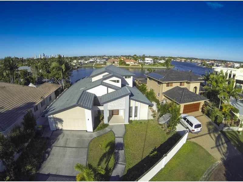 8 Key Largo, Clear Island Waters QLD 4226