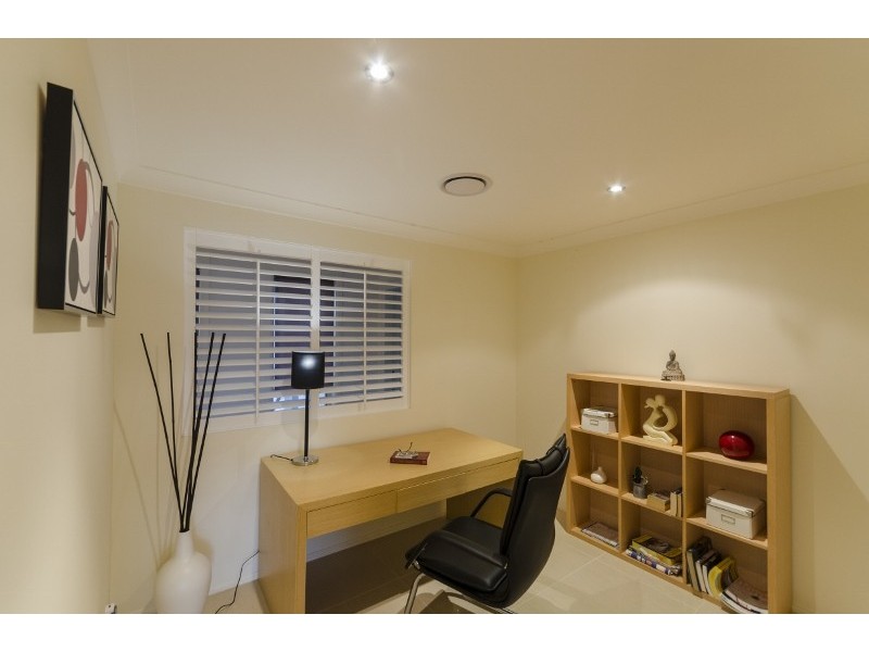 8 Key Largo, Clear Island Waters QLD 4226