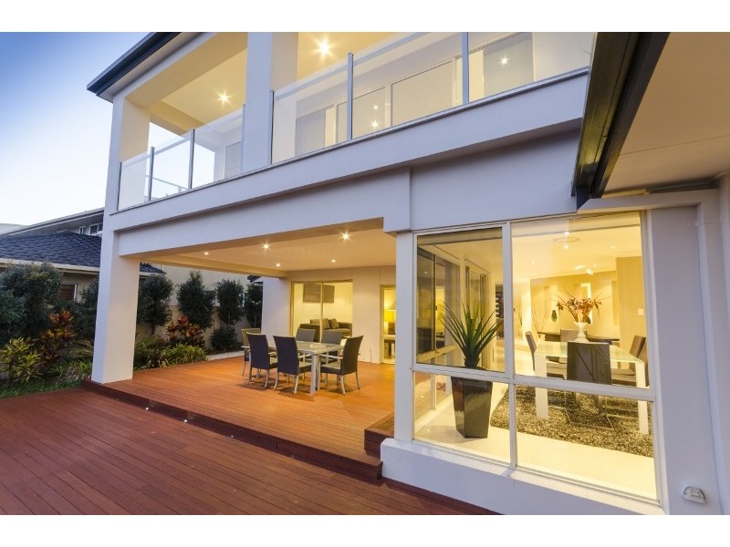 8 Key Largo, Clear Island Waters QLD 4226