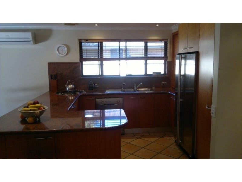 2 Tirau Place, Broadbeach Waters QLD 4218