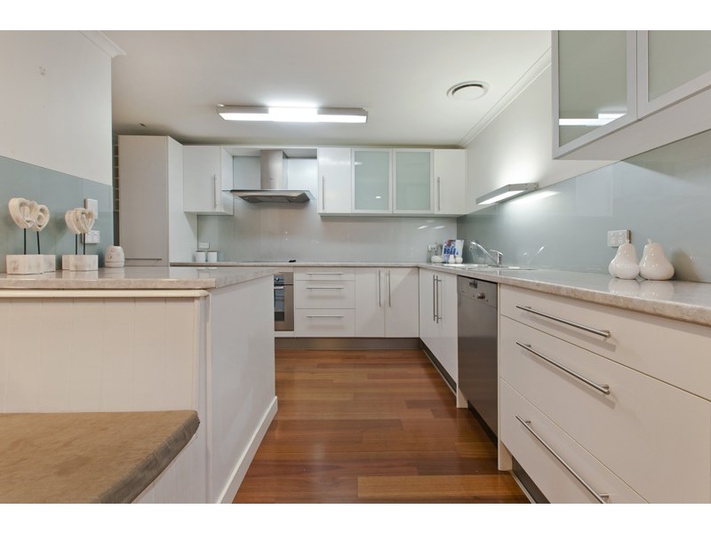 1/55 Cronin Avenue, Main Beach QLD 4217