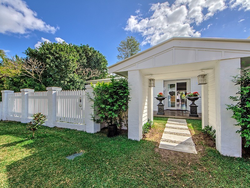 5 Kapala Street, Southport QLD 4215