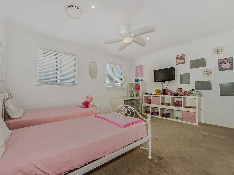 5 Kapala Street, Southport QLD 4215