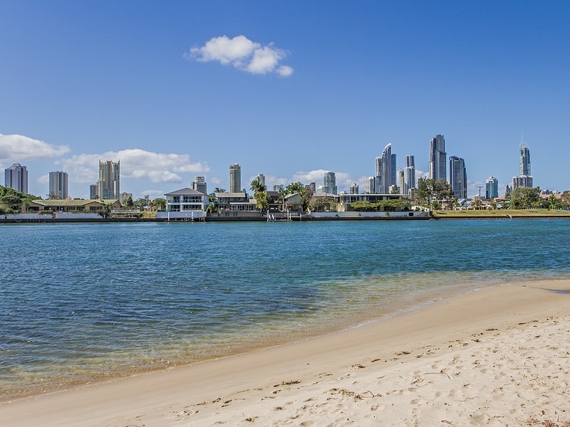 5 Kapala Street, Southport QLD 4215