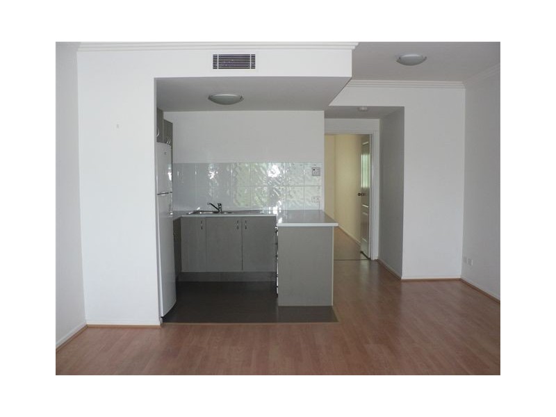 16/18-20 Rose street, Southport QLD 4215