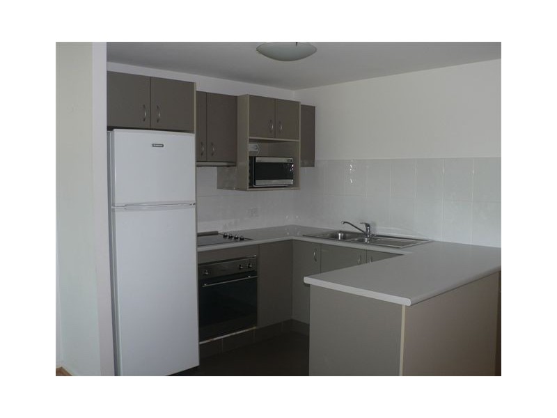 16/18-20 Rose street, Southport QLD 4215
