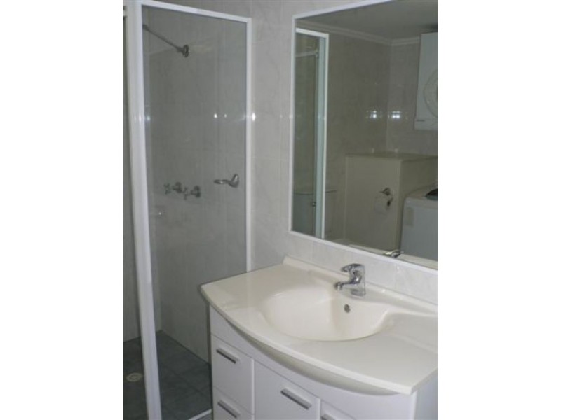 16/18-20 Rose street, Southport QLD 4215