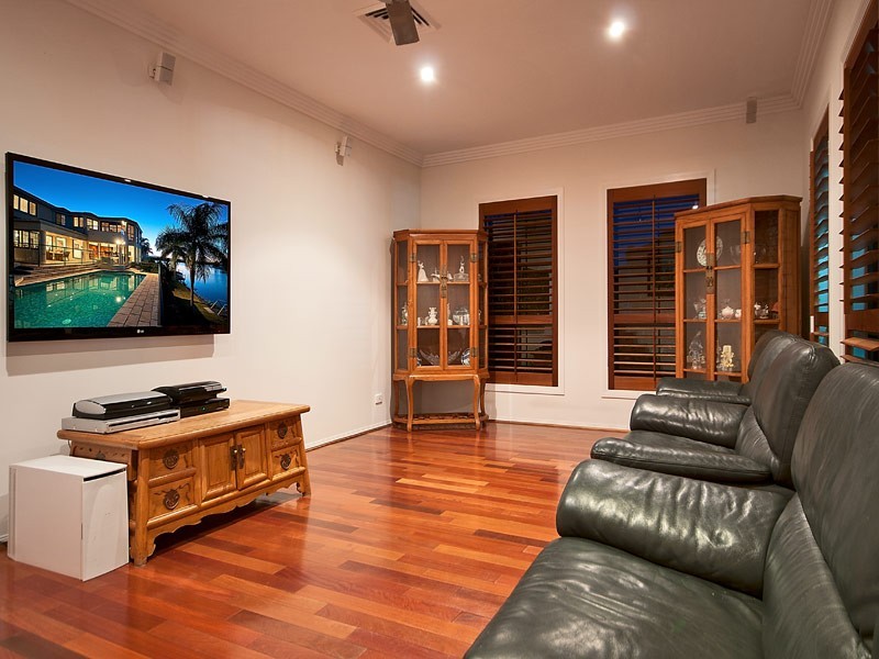 13 Staysail Crescent, Clear Island Waters QLD 4226