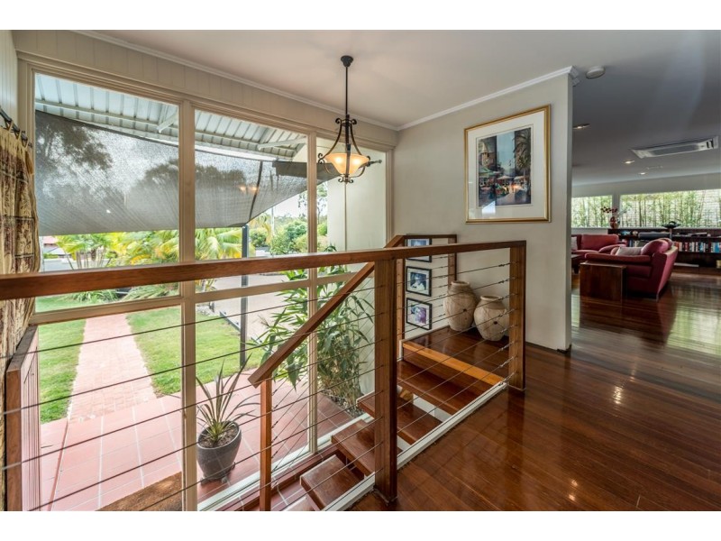 184 Heeb Street, Benowa QLD 4217