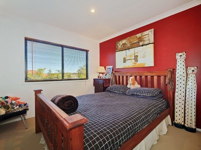 12 Mauritius Court, Varsity Lakes QLD 4227