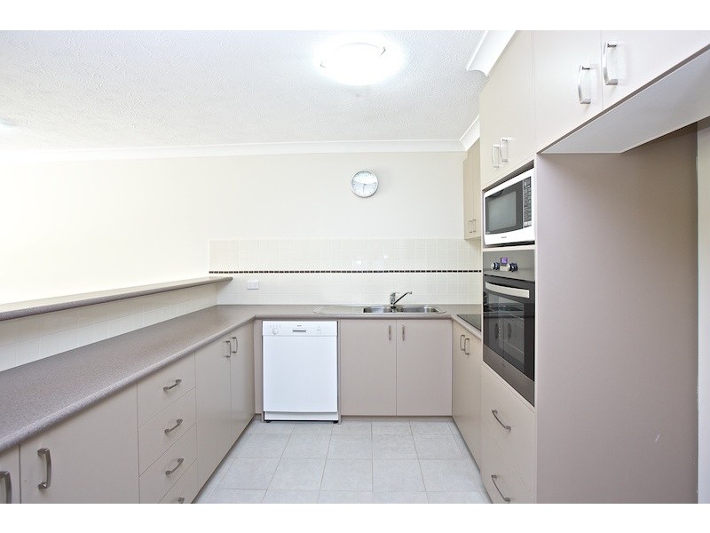 2 ‘Old Burleigh Court’ 117 Old Burleigh Road, Broadbeach QLD 4218